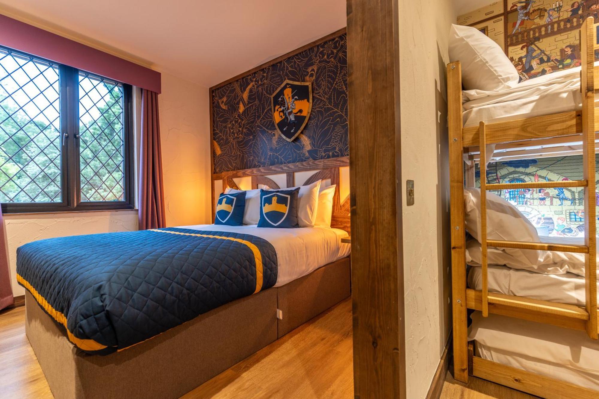 Warwick Castle Hotel & Knight'S Village Extérieur photo